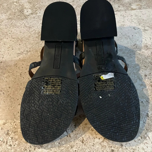 NWOB Gentle Souls by Kenneth Cole Women's Hallie Flat Black Leather Sandals 7.5 - Picture 12 of 12